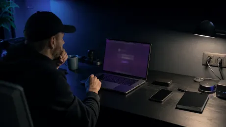 A user is preparing to access the dark web using a VPN on their laptop.